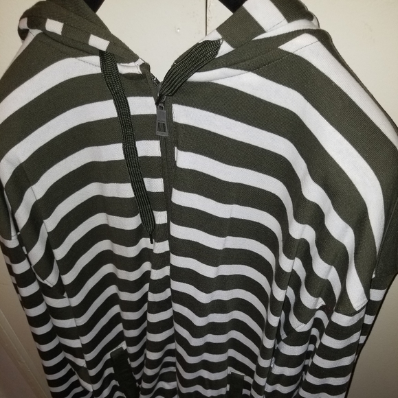 Jacket - Picture 1 of 2